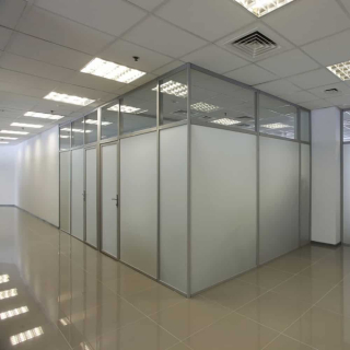 Стационарные каркасные перегородки с матовым стеклом POFFIX HOLD